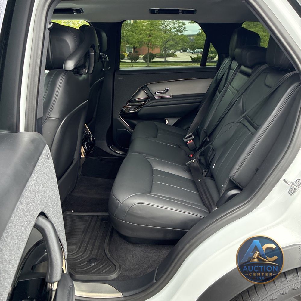 2024 Land Rover Range Rover Sport P360 SE