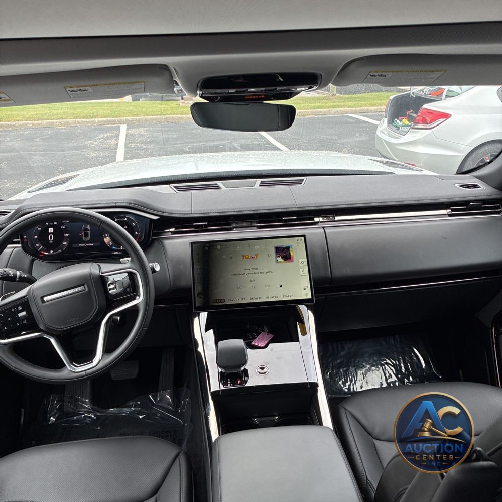 2024 Land Rover Range Rover Sport P360 SE
