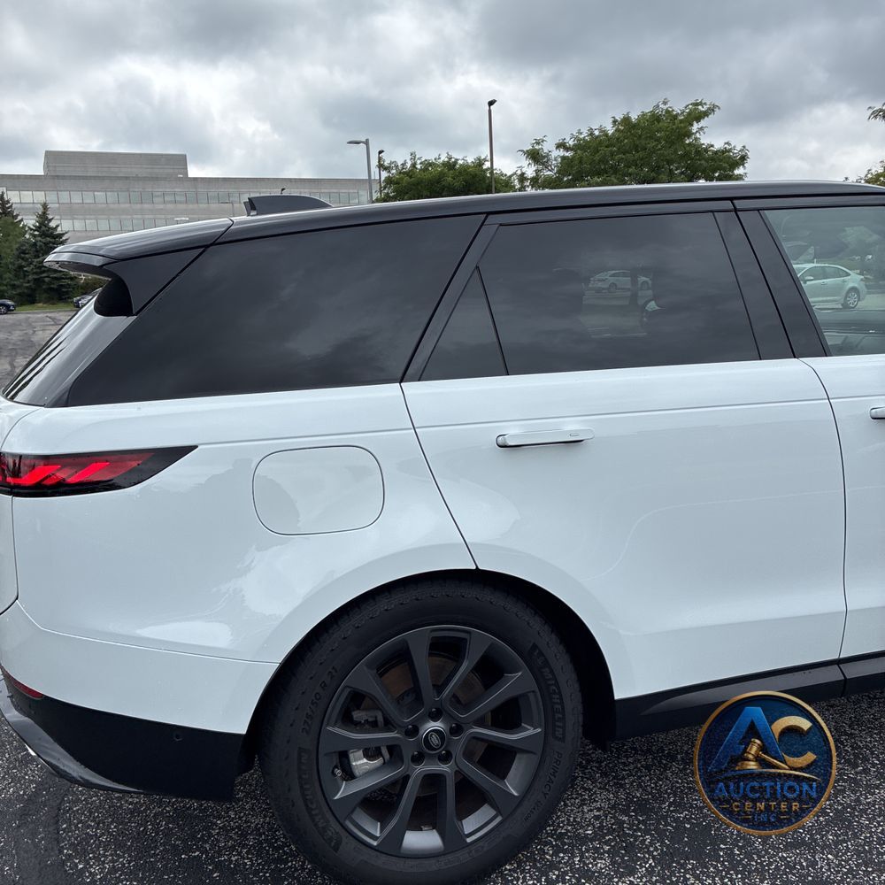 2024 Land Rover Range Rover Sport P360 SE