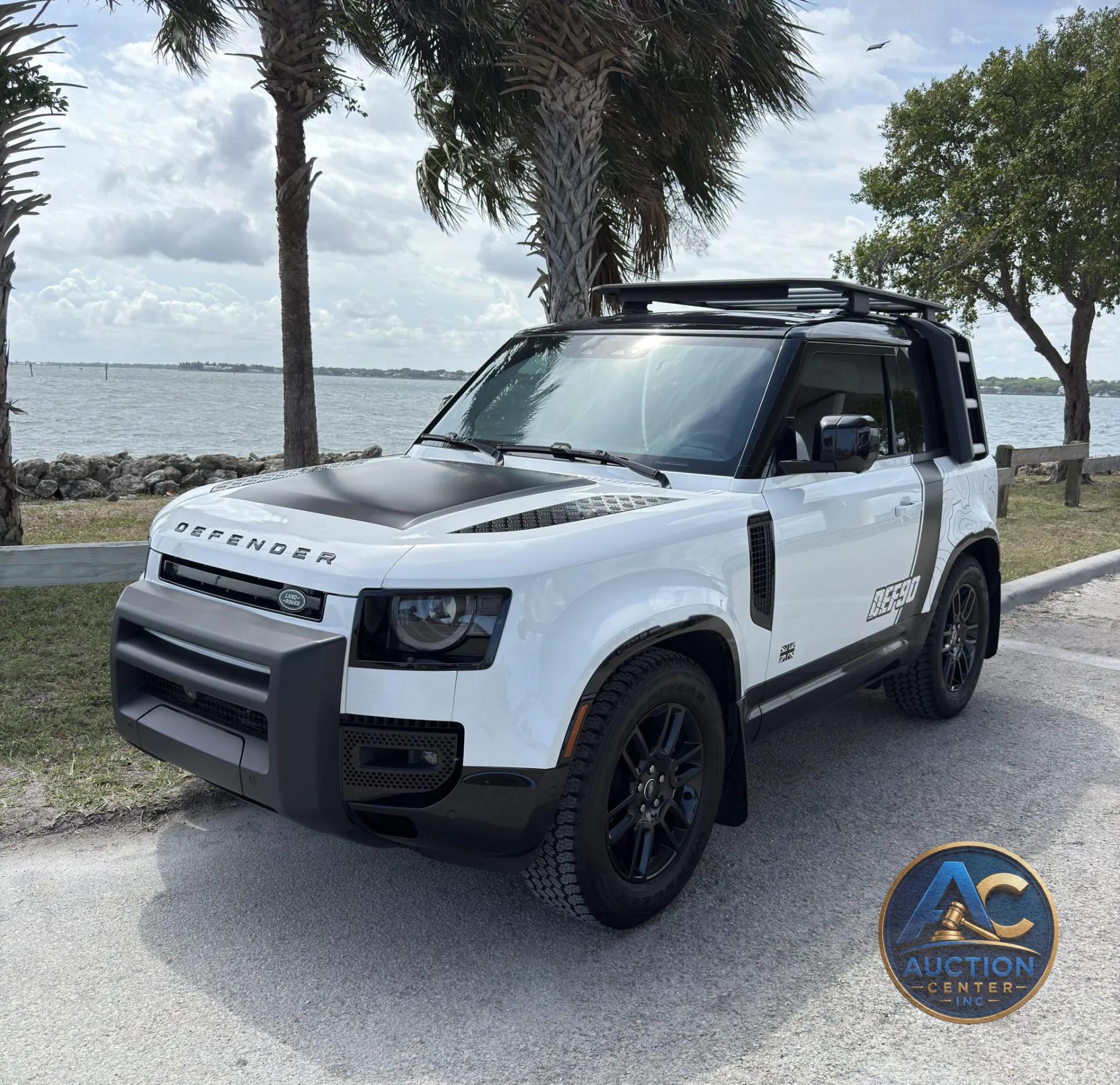 2023 Land Rover Defender 90 Trophy Edition