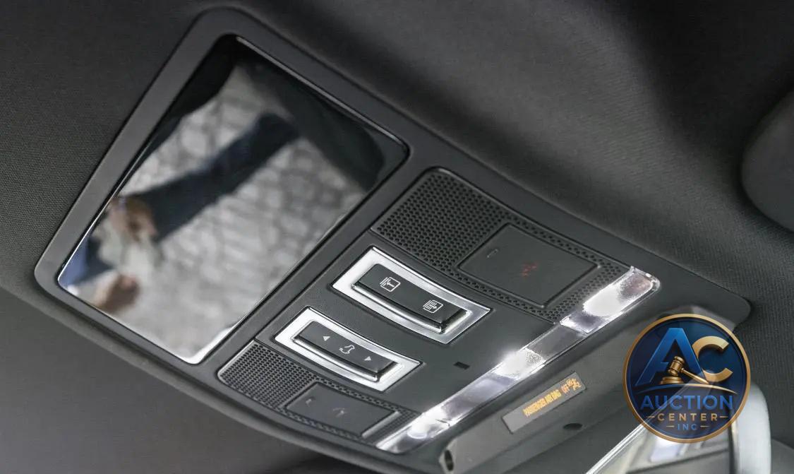 2023 Land Rover Defender 90 Trophy Edition