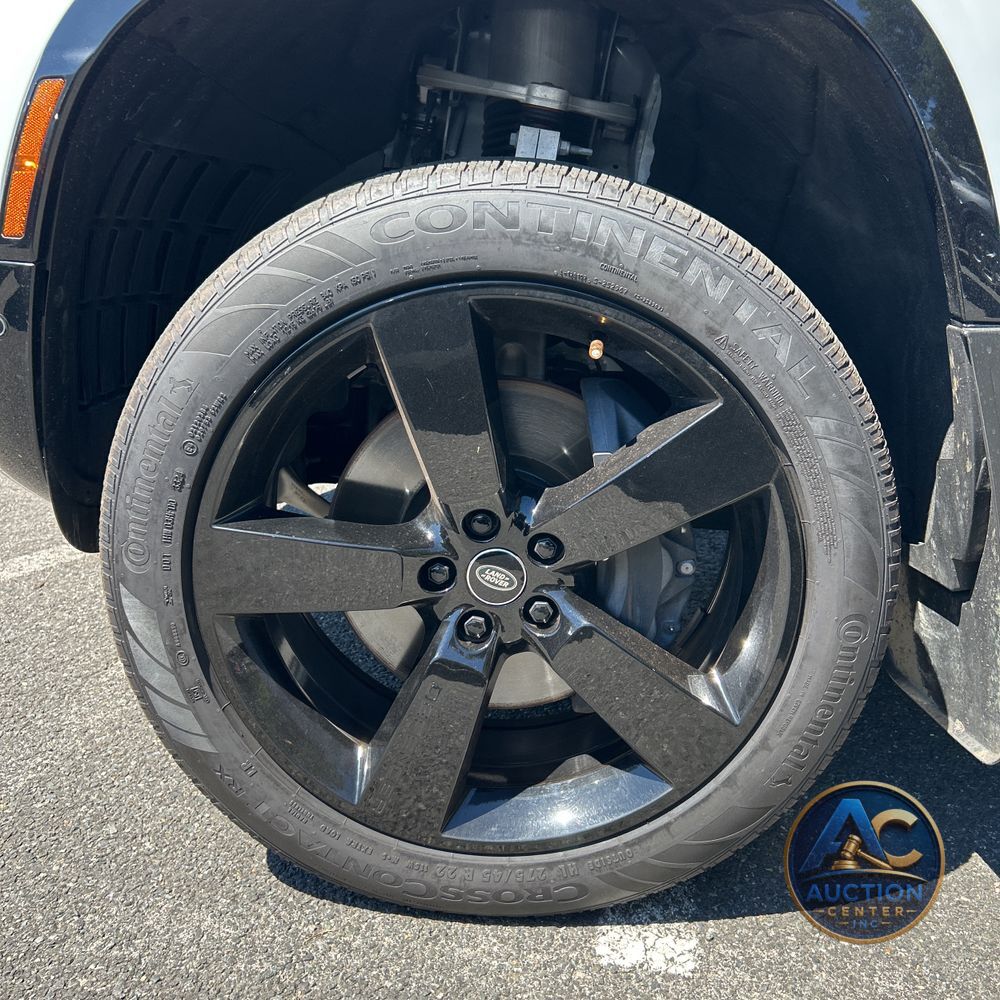 2025 Land Rover Defender 90 P400 X-Dynamic SE