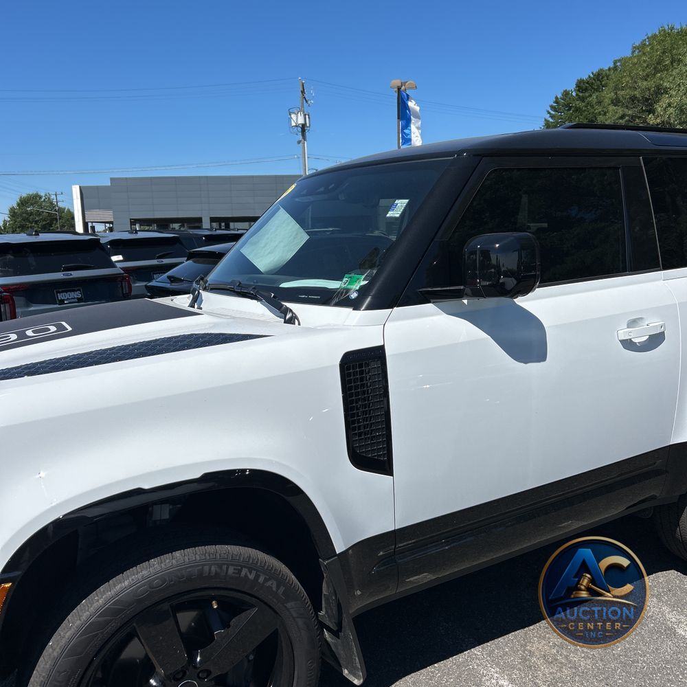 2025 Land Rover Defender 90 P400 X-Dynamic SE