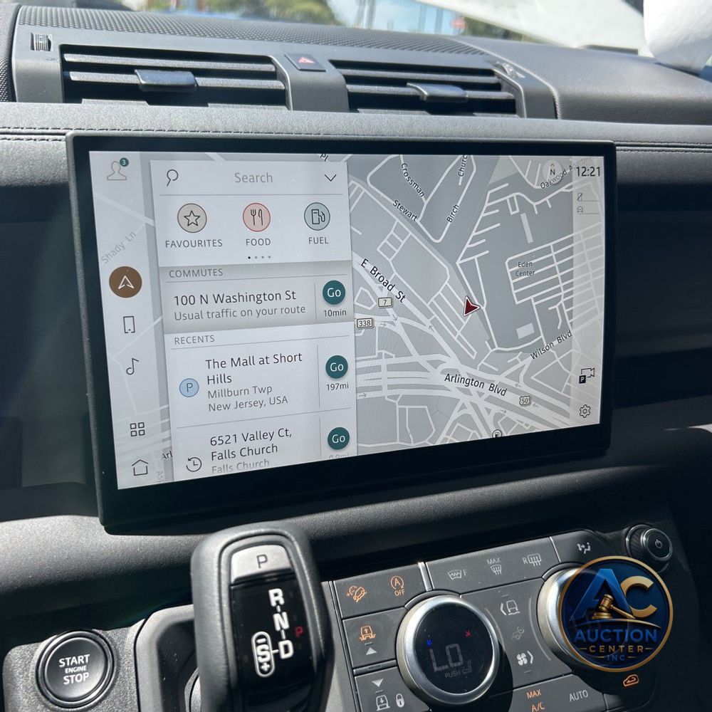 2025 Land Rover Defender 90 P400 X-Dynamic SE
