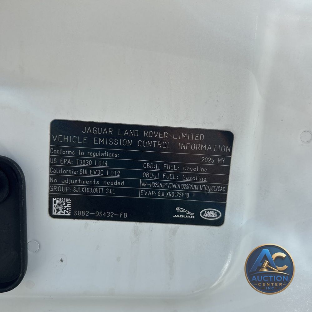 2025 Land Rover Defender 90 P400 X-Dynamic SE