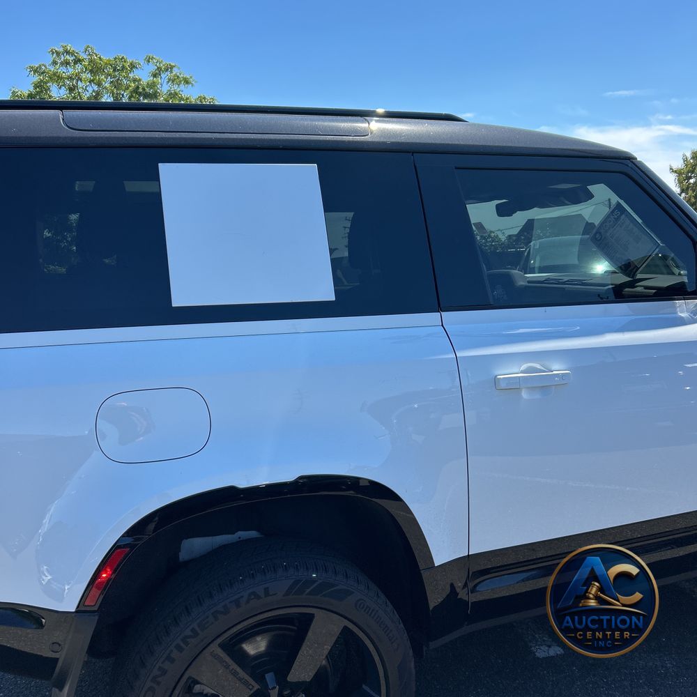 2025 Land Rover Defender 90 P400 X-Dynamic SE