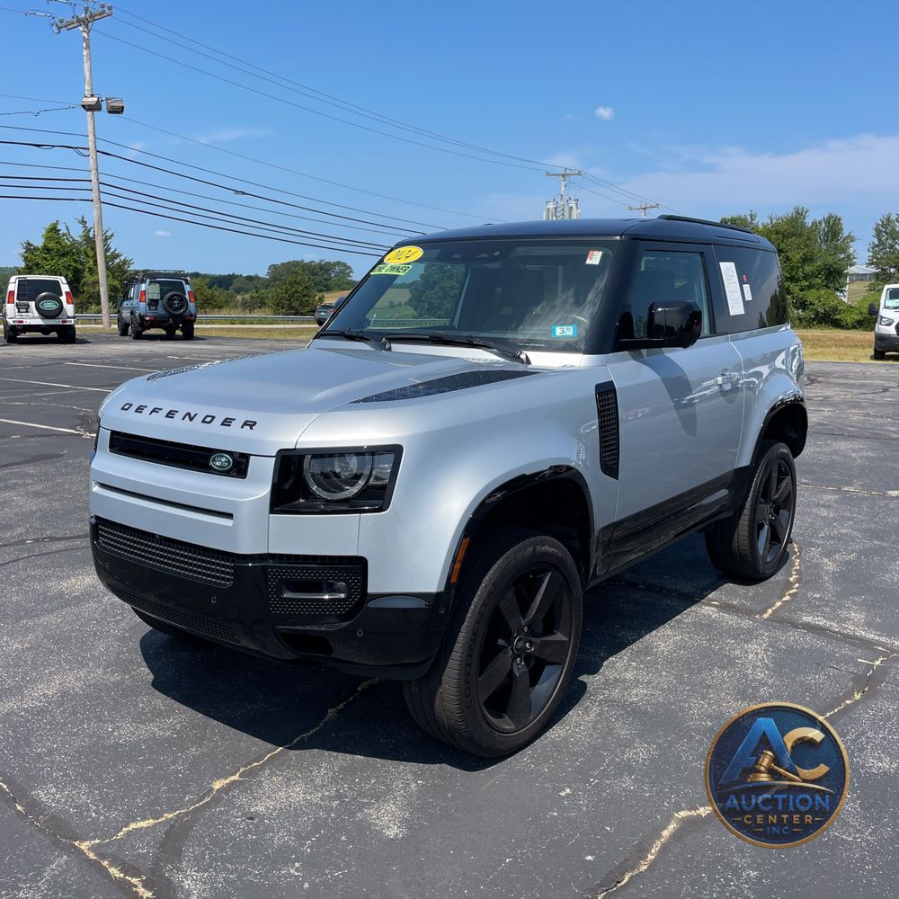 2024 Land Rover Defender 90 P400 X-Dynamic SE