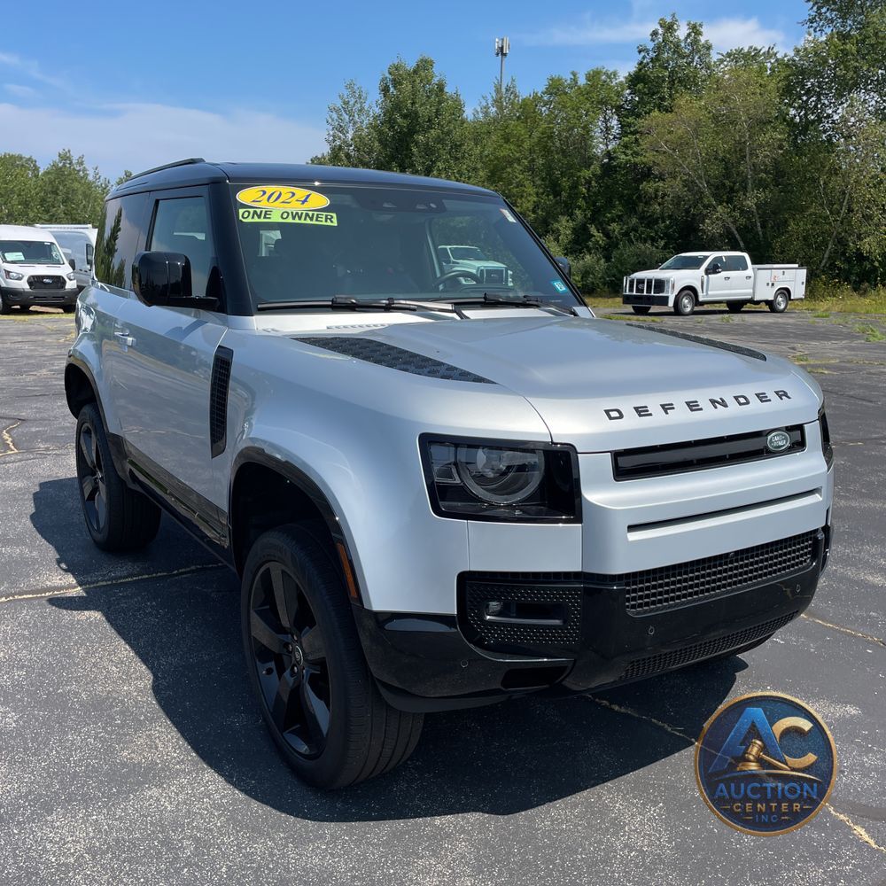 2024 Land Rover Defender 90 P400 X-Dynamic SE