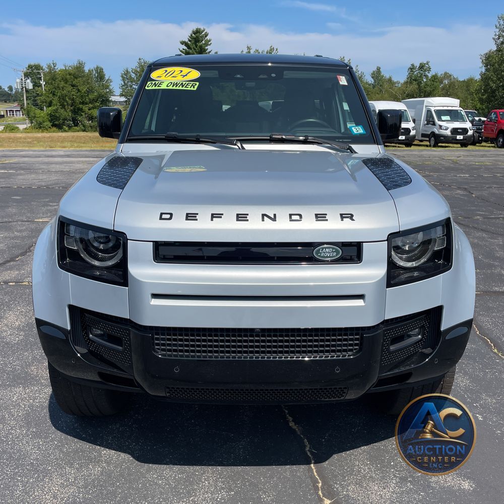 2024 Land Rover Defender 90 P400 X-Dynamic SE