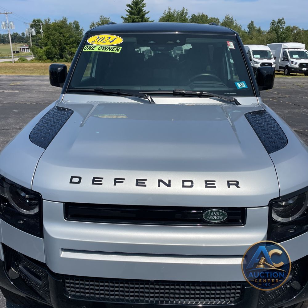 2024 Land Rover Defender 90 P400 X-Dynamic SE
