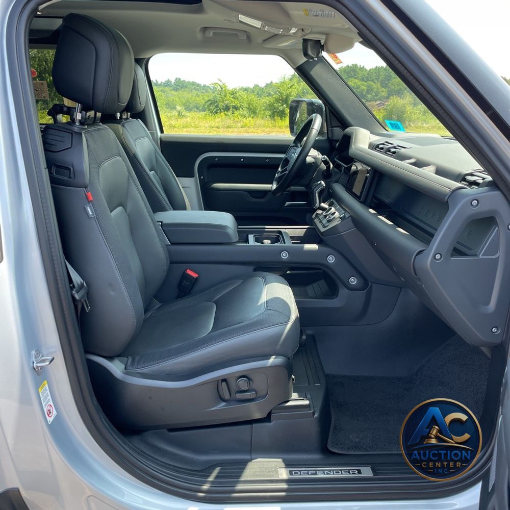 2024 Land Rover Defender 90 P400 X-Dynamic SE