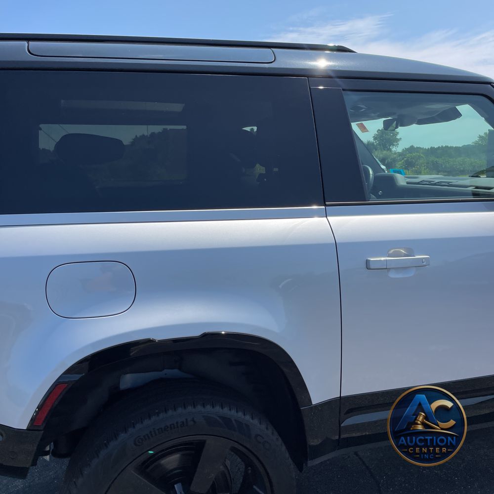 2024 Land Rover Defender 90 P400 X-Dynamic SE