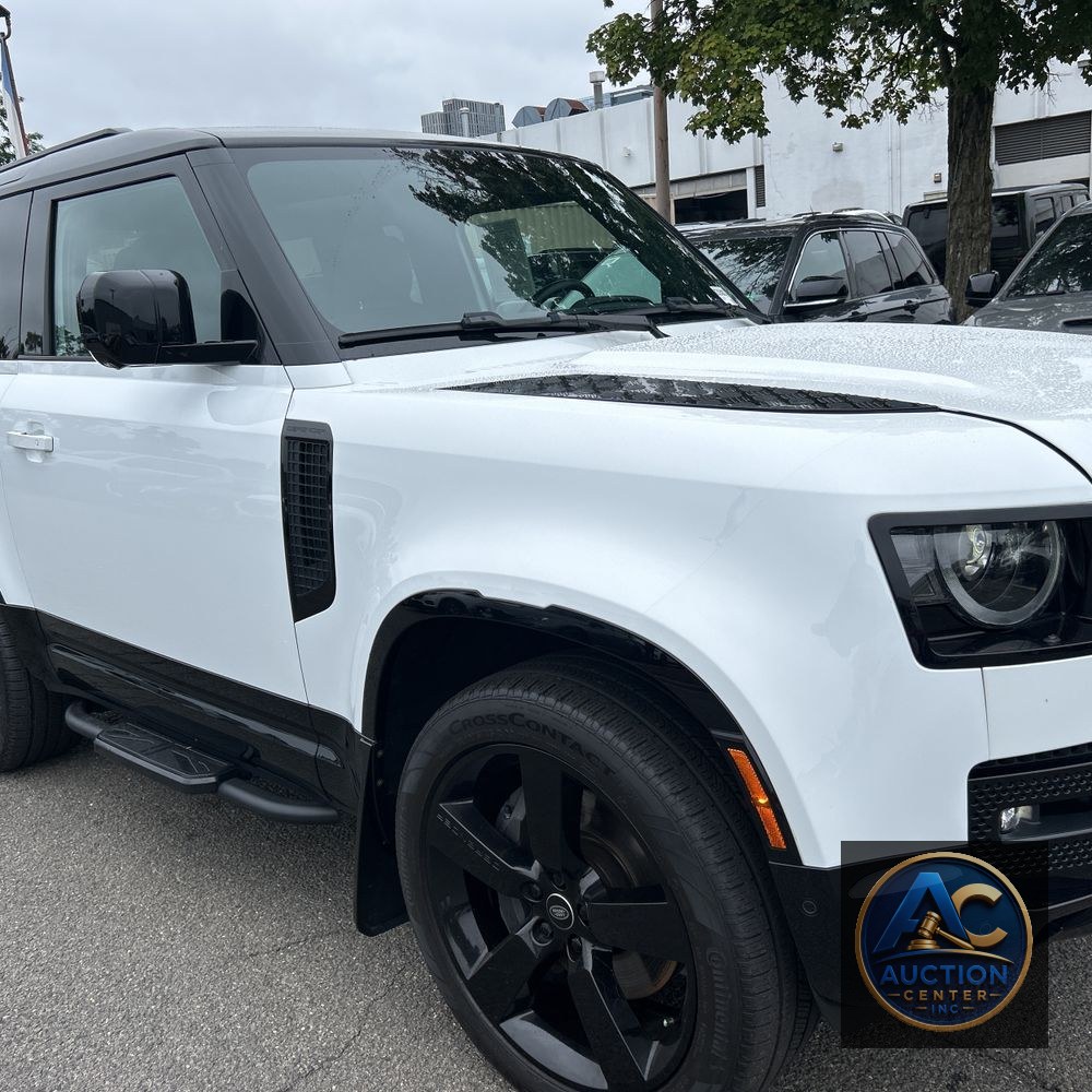 2024 Land Rover Defender 90 P400 X-Dynamic SE