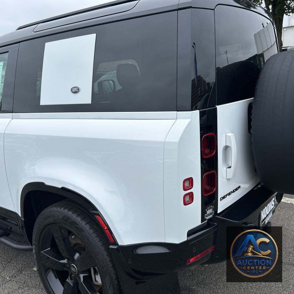 2024 Land Rover Defender 90 P400 X-Dynamic SE