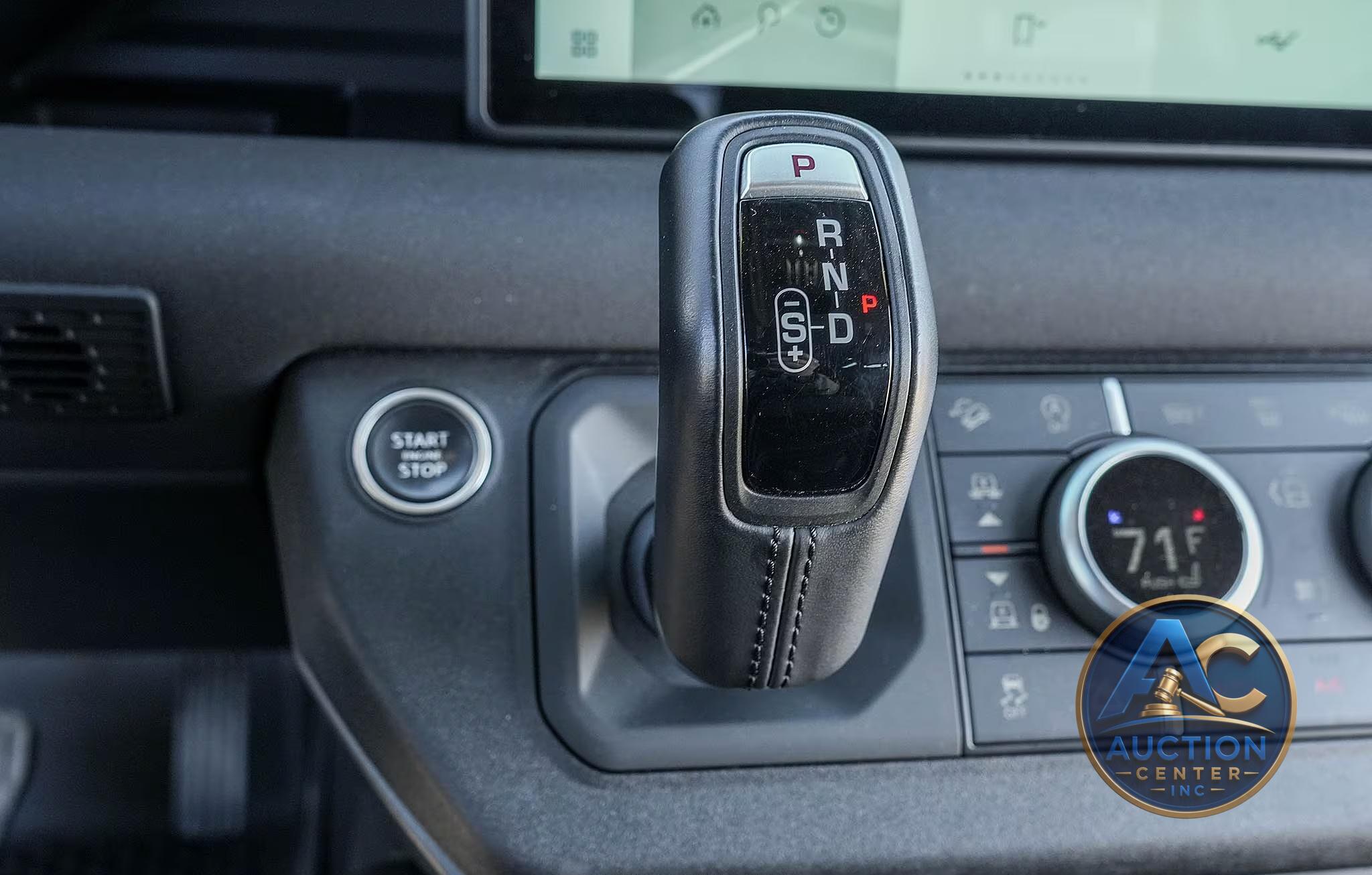 2023 Land Rover Defender 90 X-Dynamic SE Trophy Edition