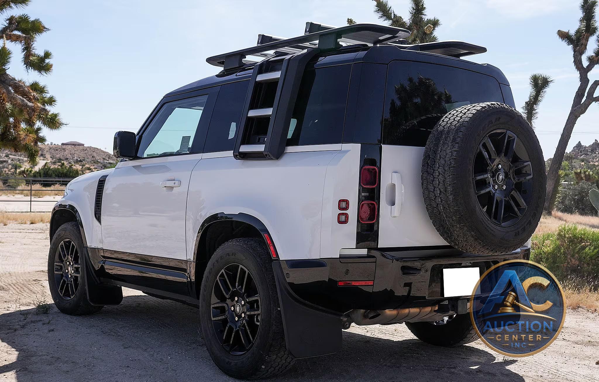 2023 Land Rover Defender 90 X-Dynamic SE Trophy Edition