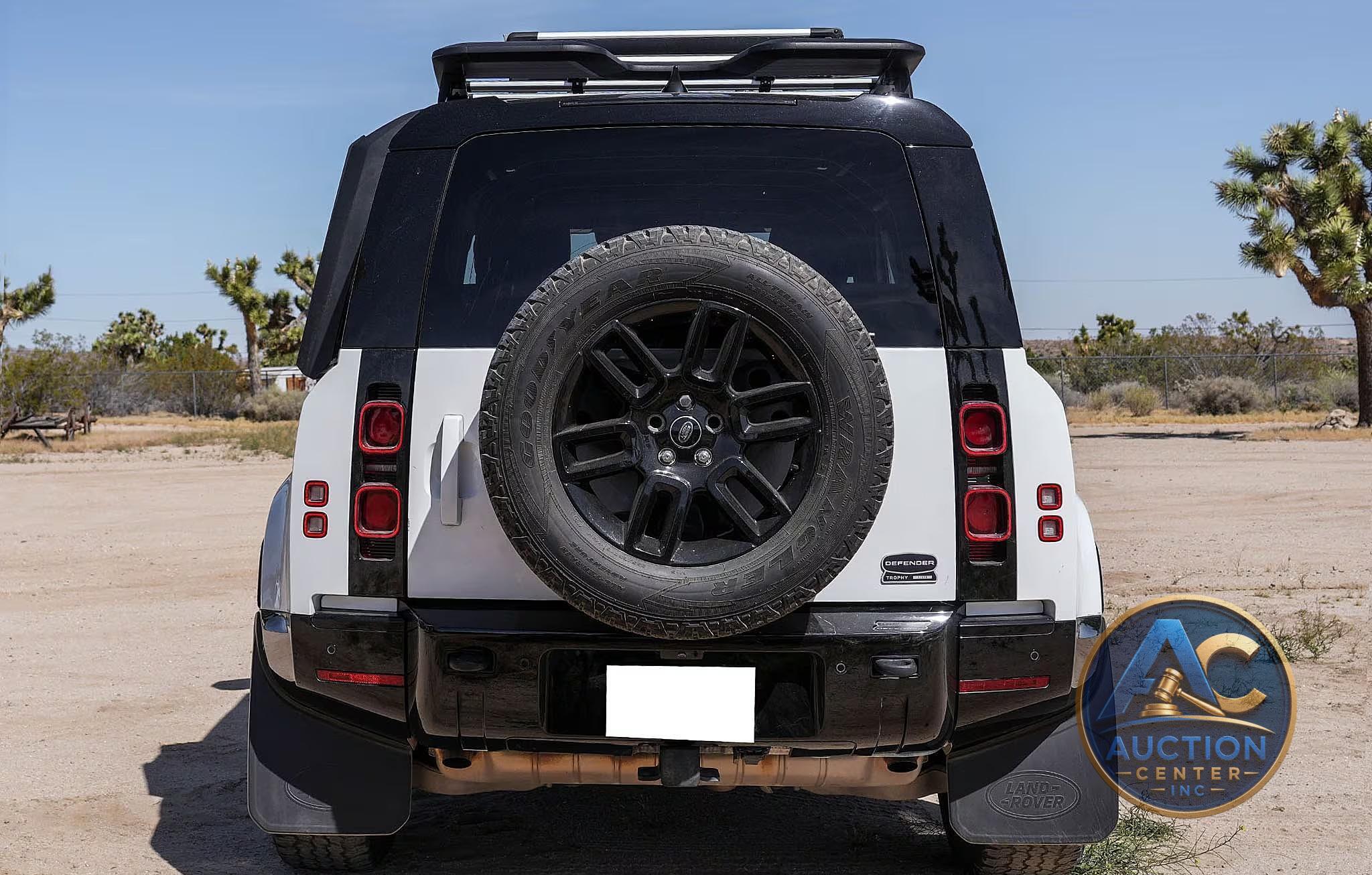 2023 Land Rover Defender 90 X-Dynamic SE Trophy Edition