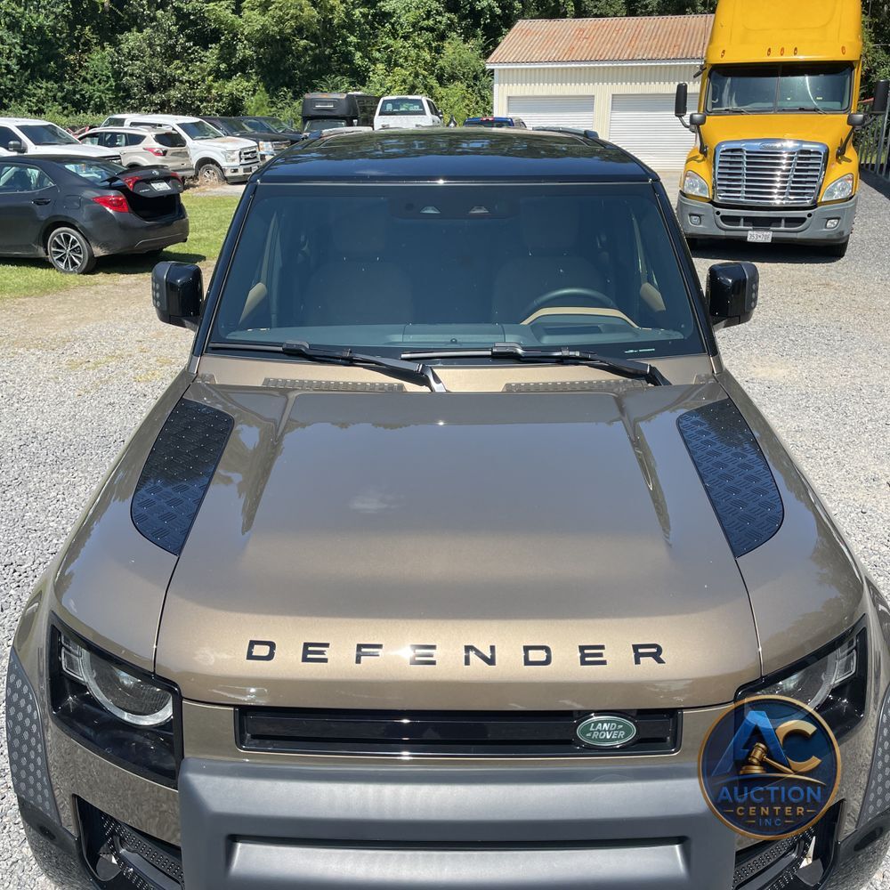 2025 Land Rover Defender 110 X-Dyn SE P400
