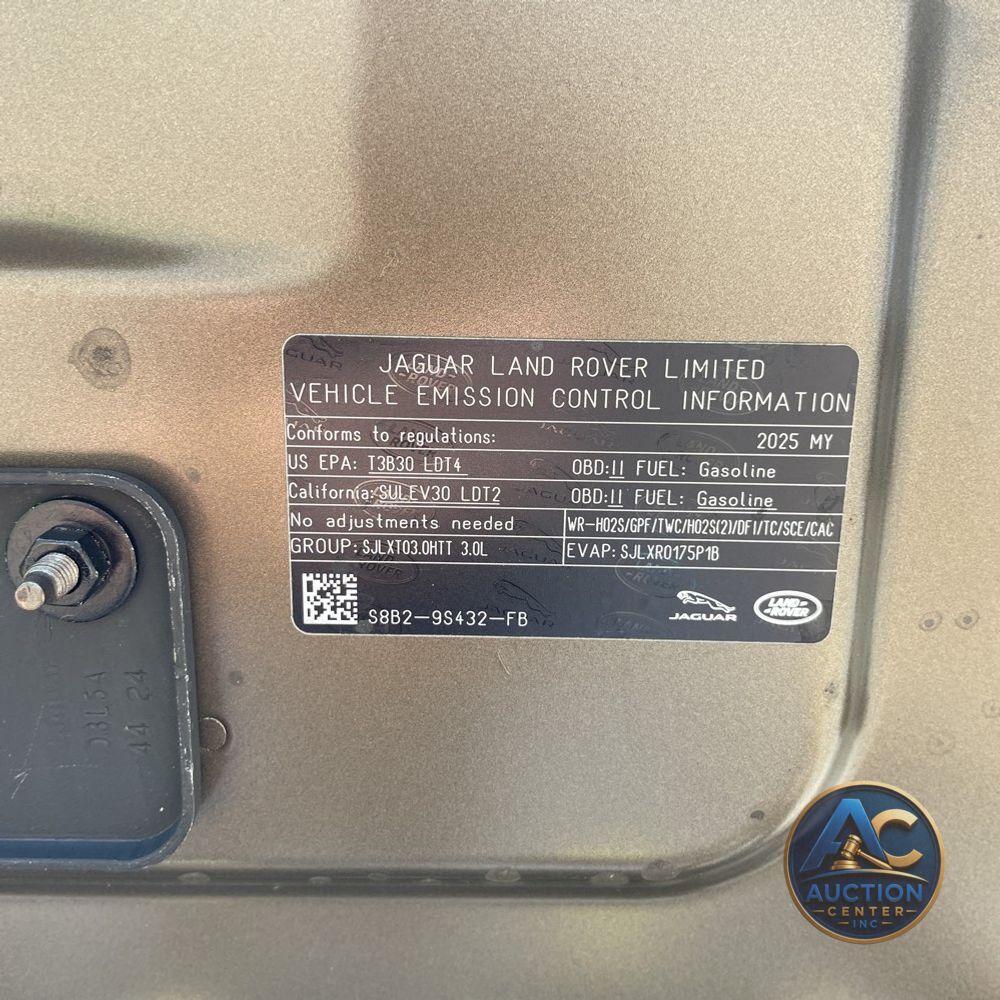 2025 Land Rover Defender 110 X-Dyn SE P400