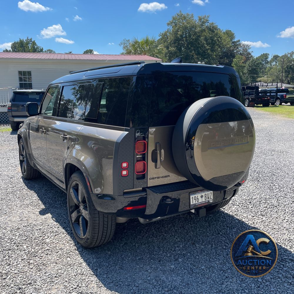 2025 Land Rover Defender 110 X-Dyn SE P400