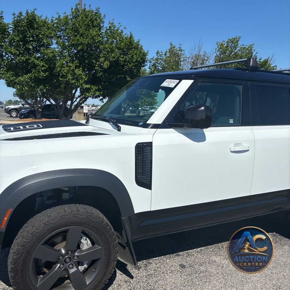 2023 Land Rover Defender 110 X-Dynamic SE