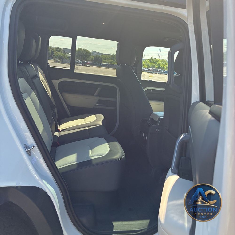 2023 Land Rover Defender 110 X-Dynamic SE