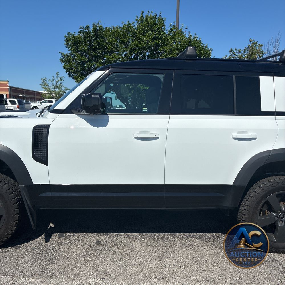 2023 Land Rover Defender 110 X-Dynamic SE