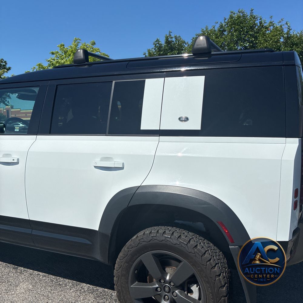 2023 Land Rover Defender 110 X-Dynamic SE