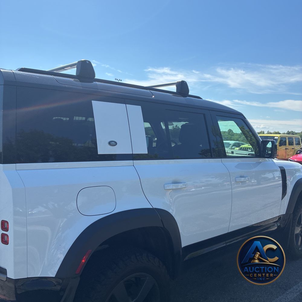 2023 Land Rover Defender 110 X-Dynamic SE