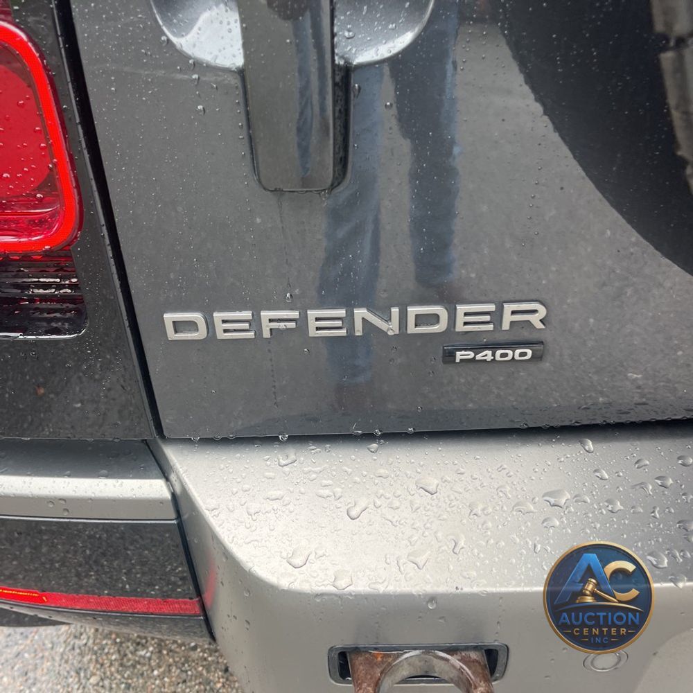 2022 Land Rover Defender 110 X-Dynamic SE