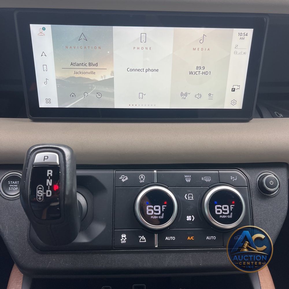 2022 Land Rover Defender 110 X-Dynamic SE