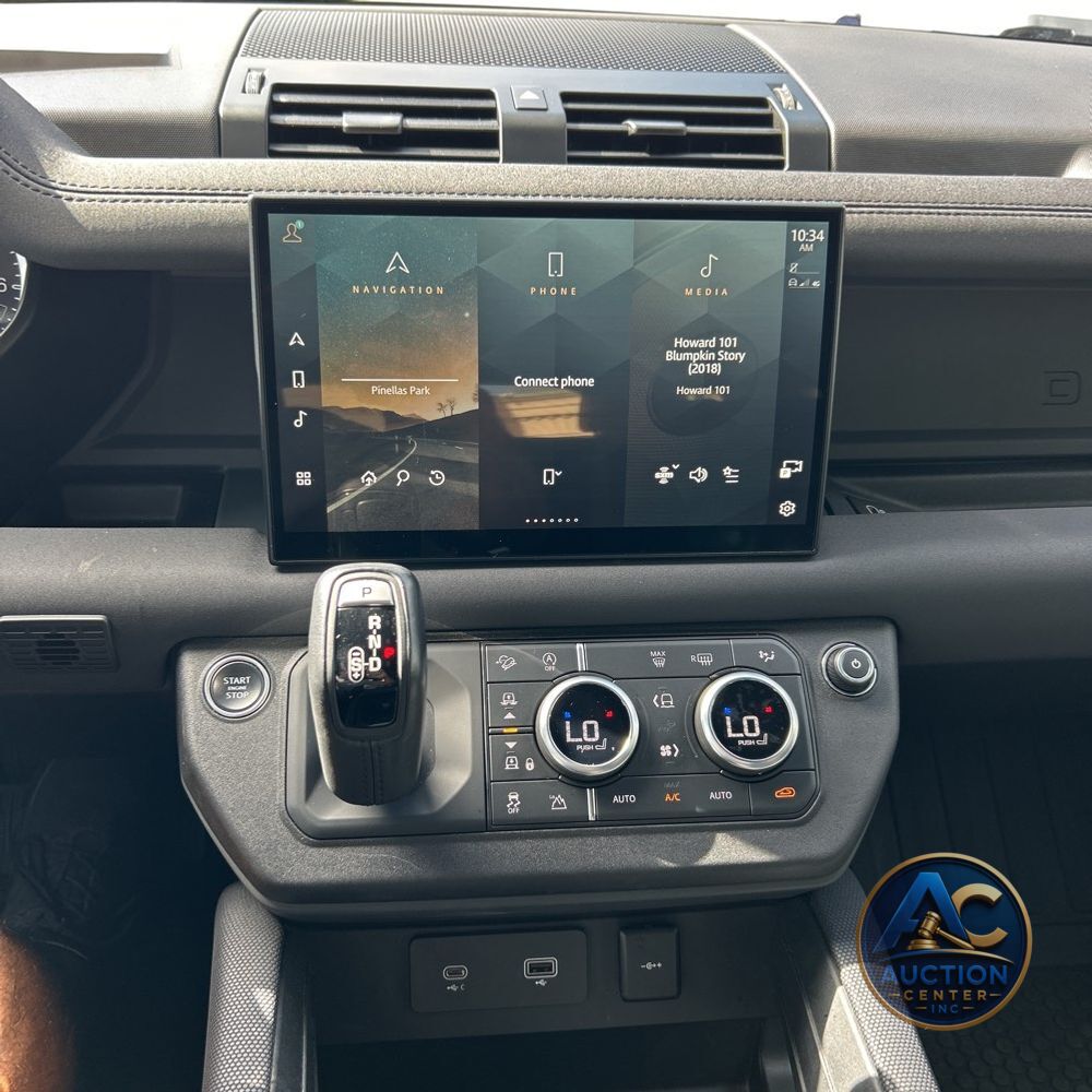 2022 Land Rover Defender 110 X-Dynamic SE