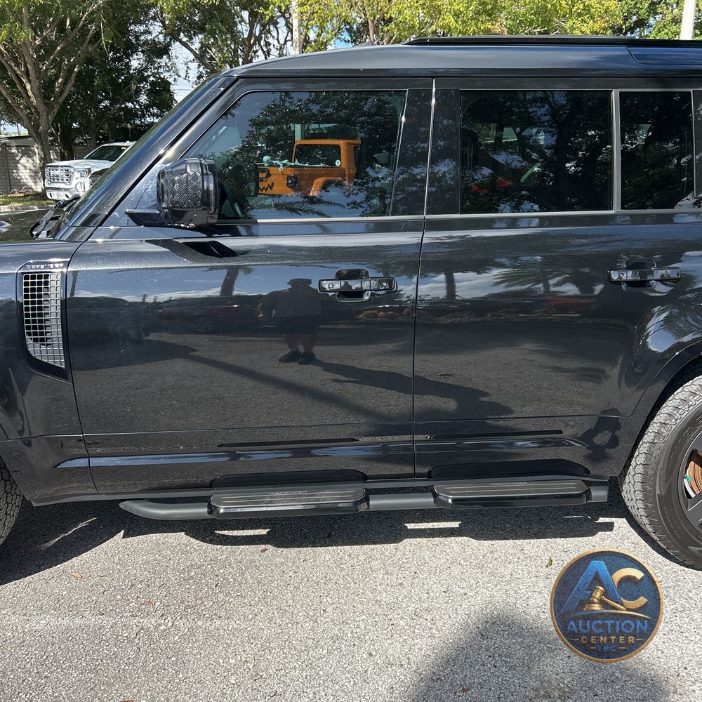 2022 Land Rover Defender 110 X-Dynamic SE