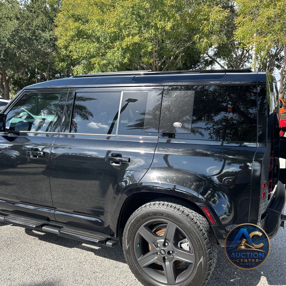 2022 Land Rover Defender 110 X-Dynamic SE