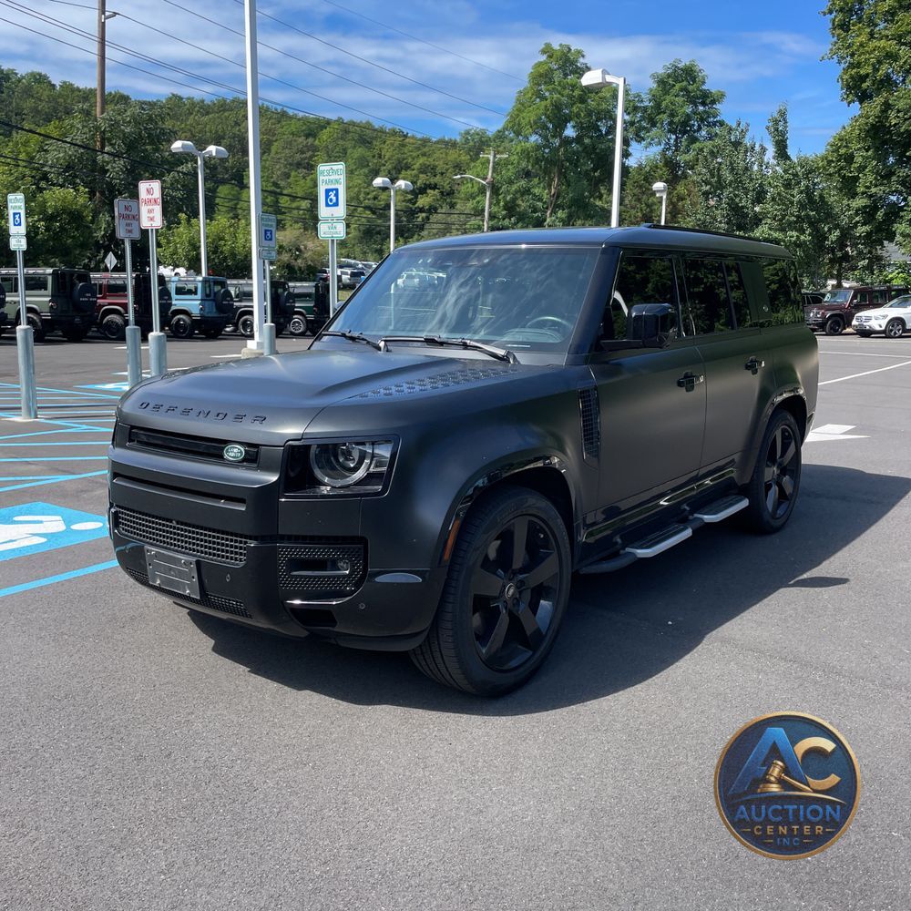 2024 Land Rover Defender 130 X-Dyn SE P400