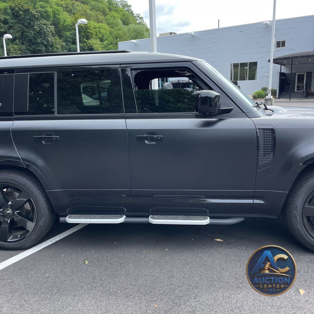 2024 Land Rover Defender 130 X-Dyn SE P400