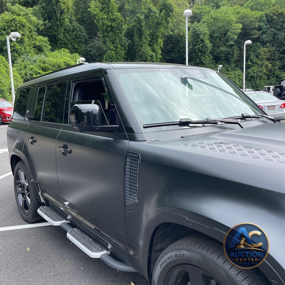2024 Land Rover Defender 130 X-Dyn SE P400