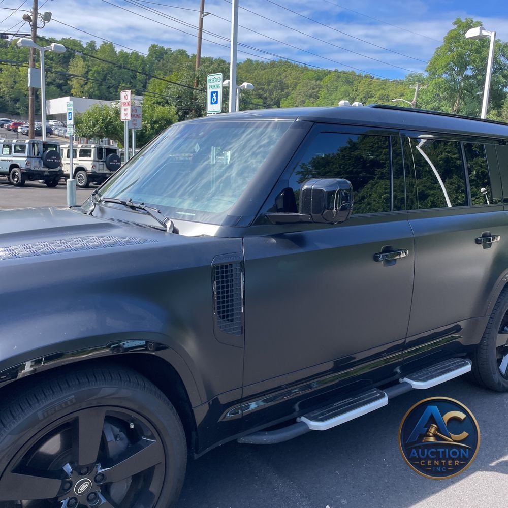 2024 Land Rover Defender 130 X-Dyn SE P400