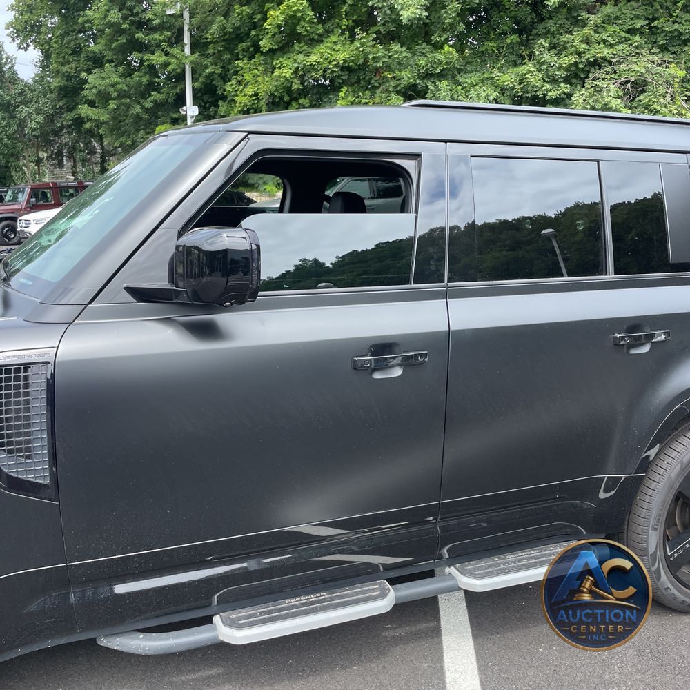 2024 Land Rover Defender 130 X-Dyn SE P400