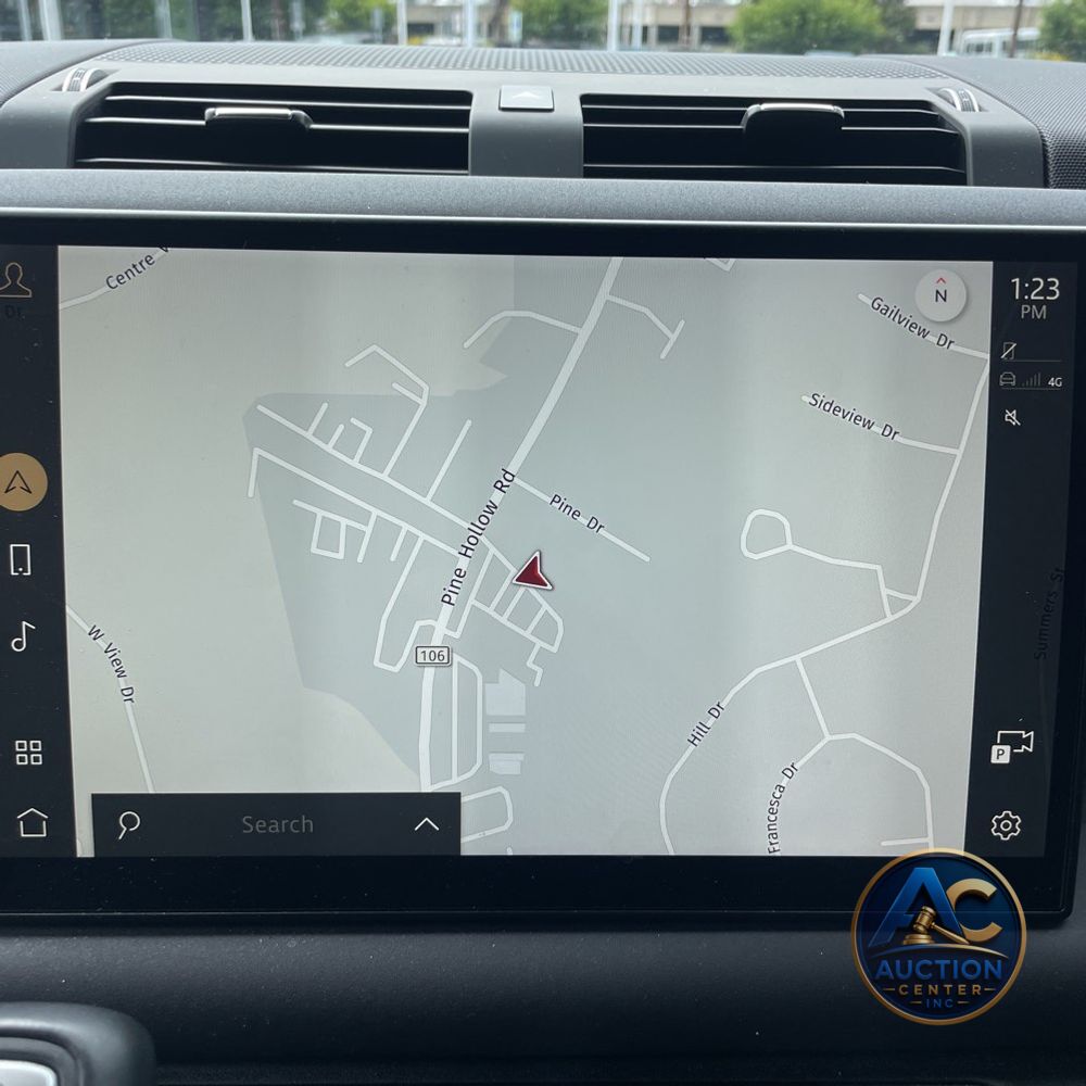 2024 Land Rover Defender 130 X-Dyn SE P400