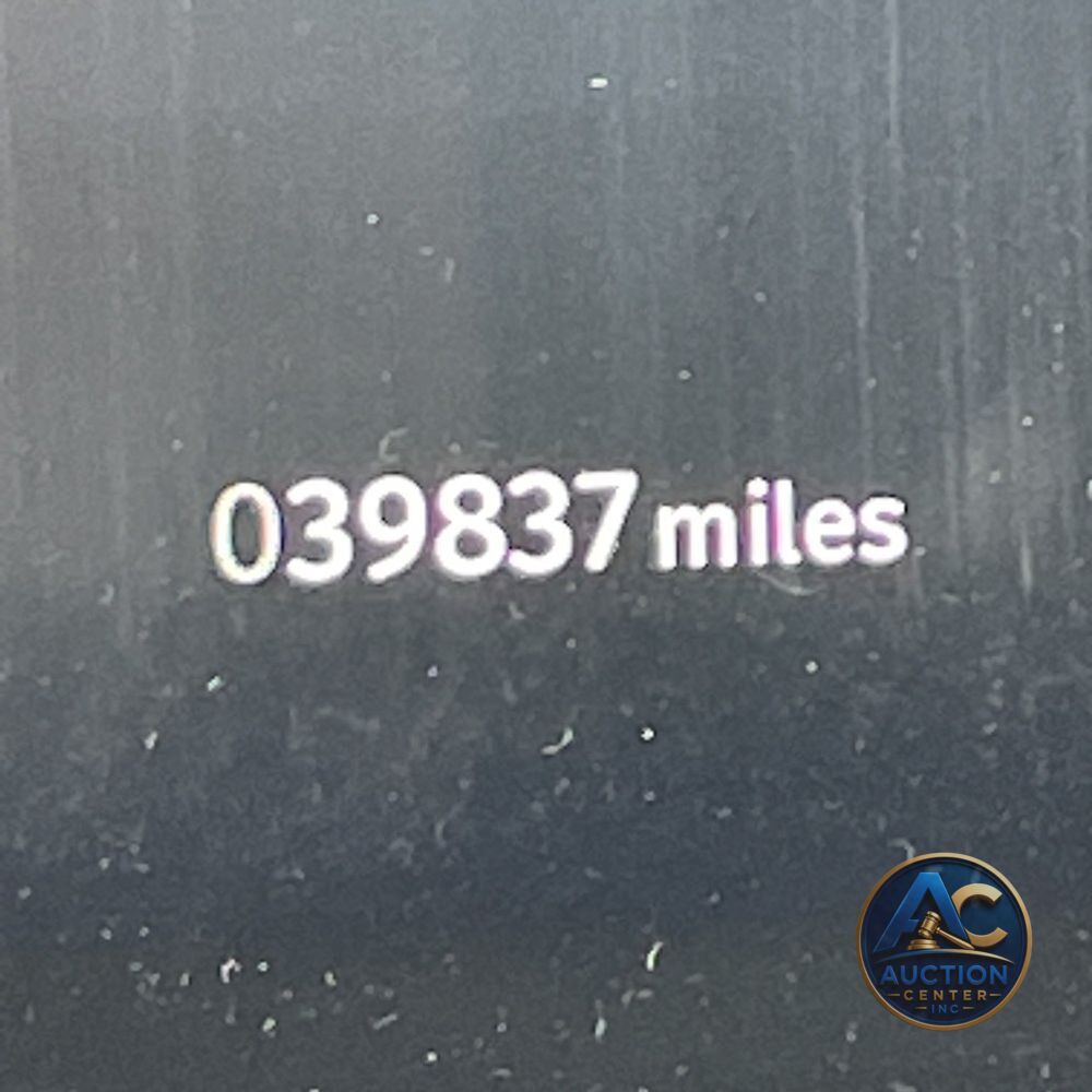 2024 Land Rover Defender 130 X-Dyn SE P400