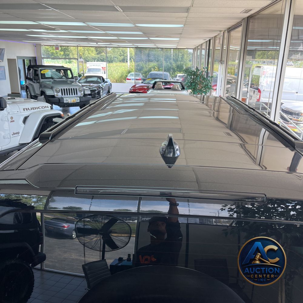 2023 Land Rover Defender 130 X-Dynamic SE