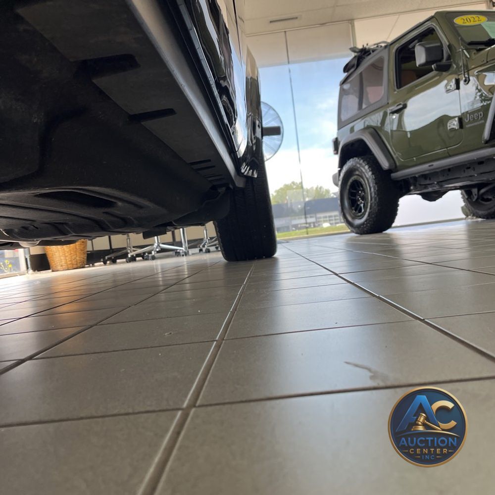 2023 Land Rover Defender 130 X-Dynamic SE