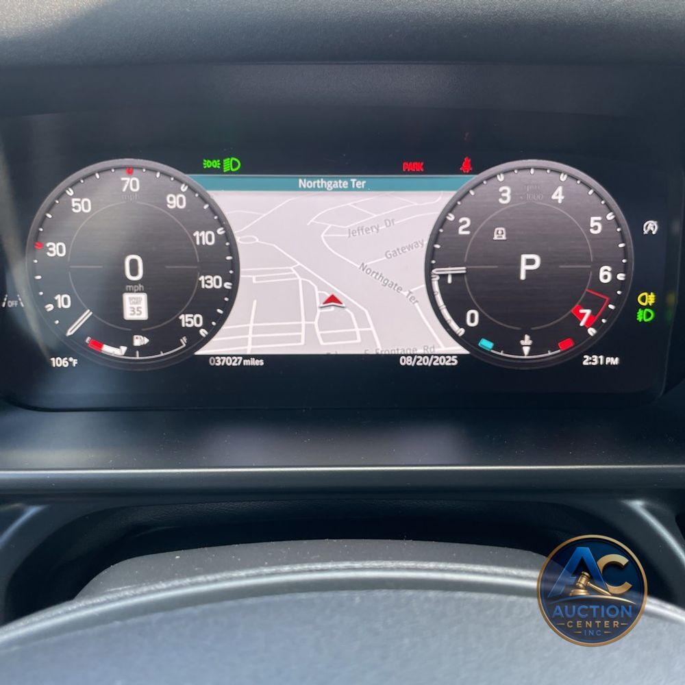 2024 Land Rover Defender 130 P400 X-Dynamic SE