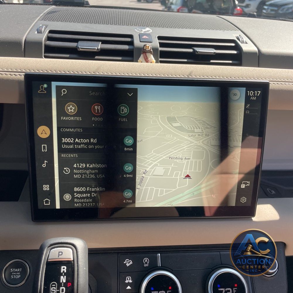 2023 Land Rover Defender 130 X-Dynamic SE
