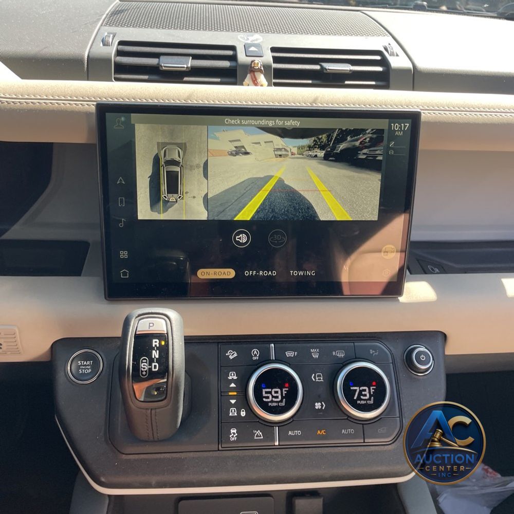 2023 Land Rover Defender 130 X-Dynamic SE