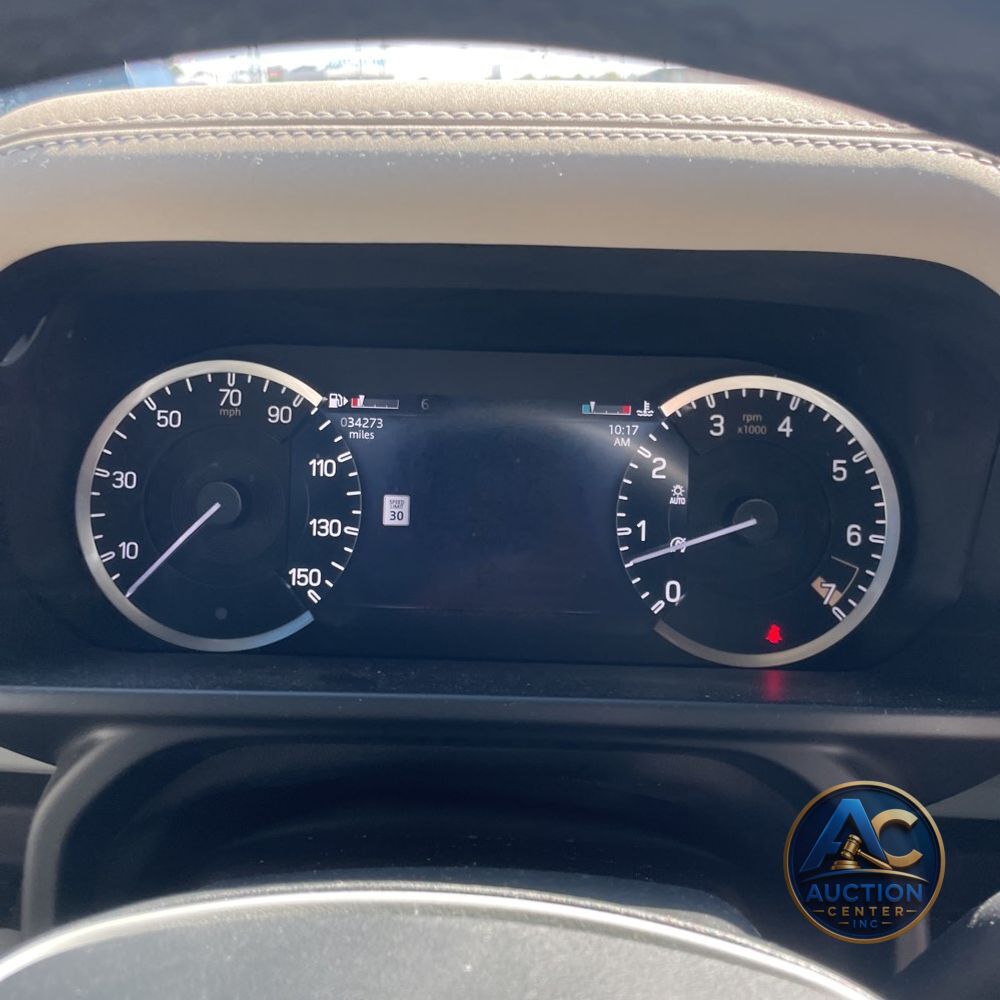 2023 Land Rover Defender 130 X-Dynamic SE