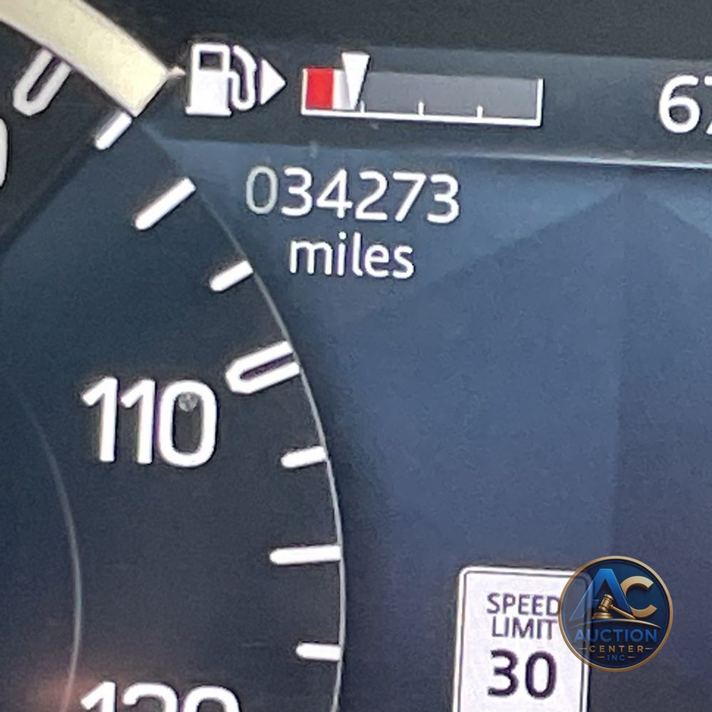 2023 Land Rover Defender 130 X-Dynamic SE