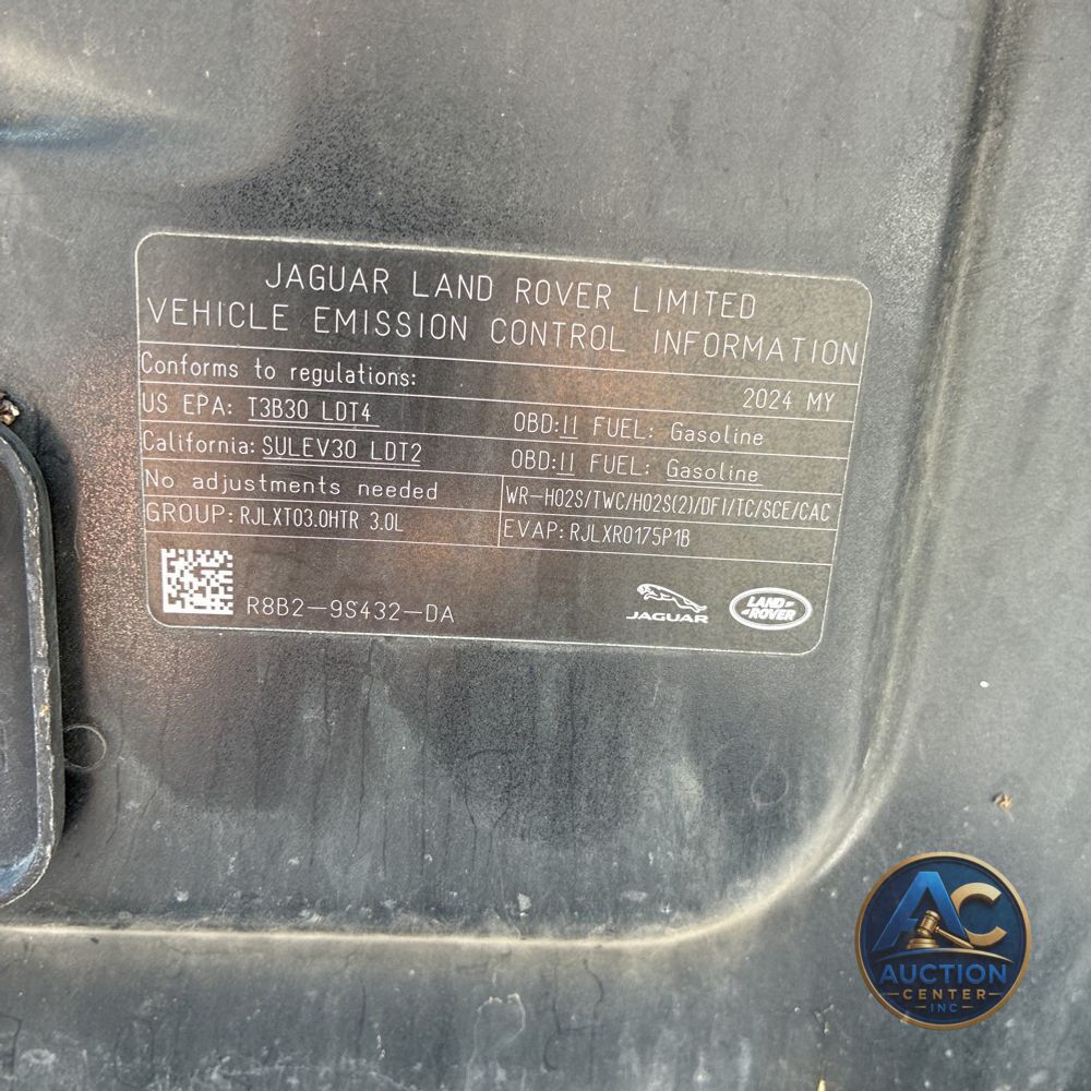2024 Land Rover Defender 130 X-Dyn SE P400