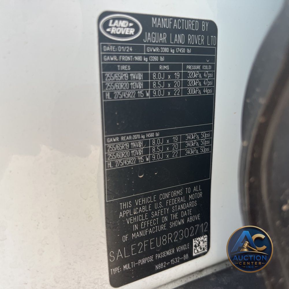 2024 Land Rover Defender 130 X-Dyn SE P400